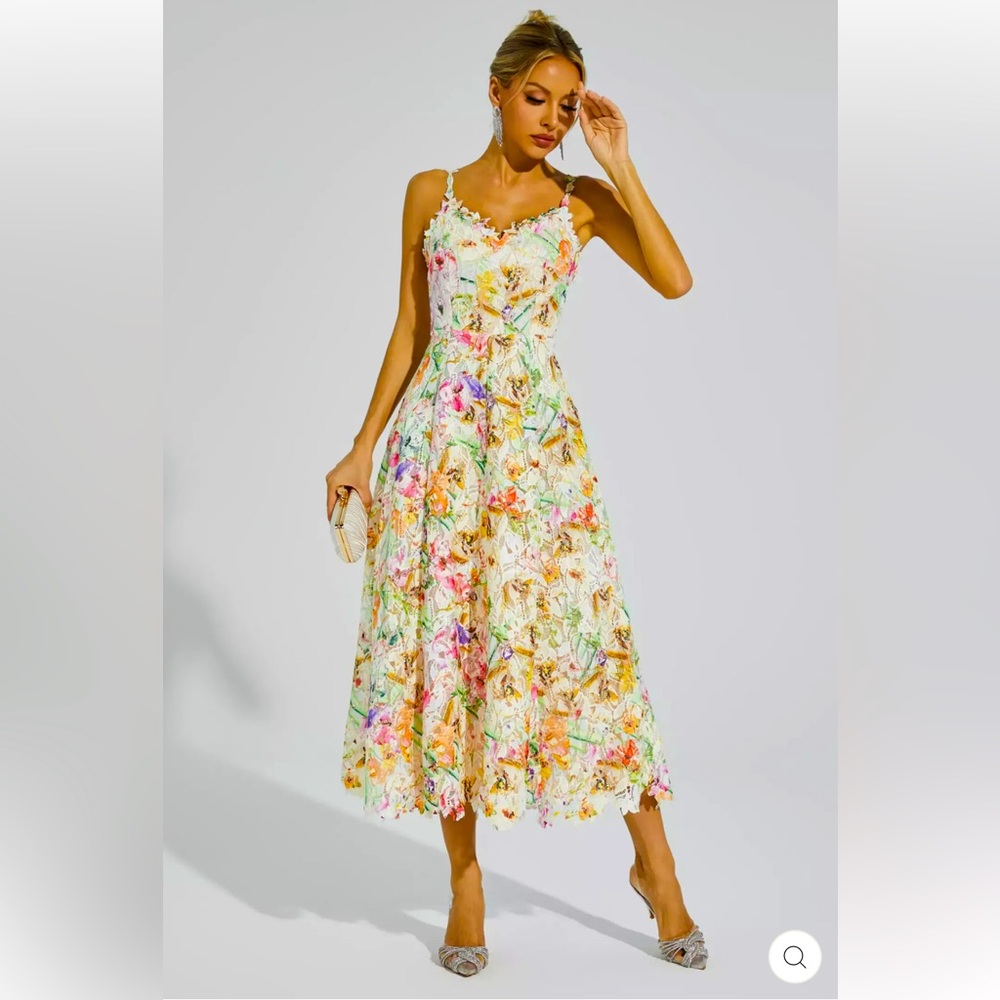 🆕NWOT #260~ BOSWELL FLORAL EMBROIDER MIDI DRESS, Size S
